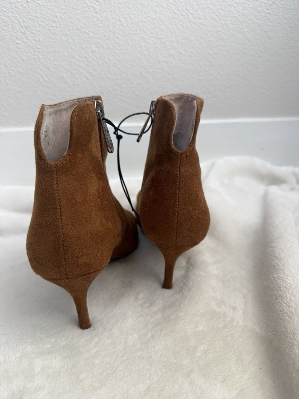 Charles by Charles David Suede Ankle Boots 8.5 Cognac Pointed Toe Kitten Heel - Picture 4 of 9
